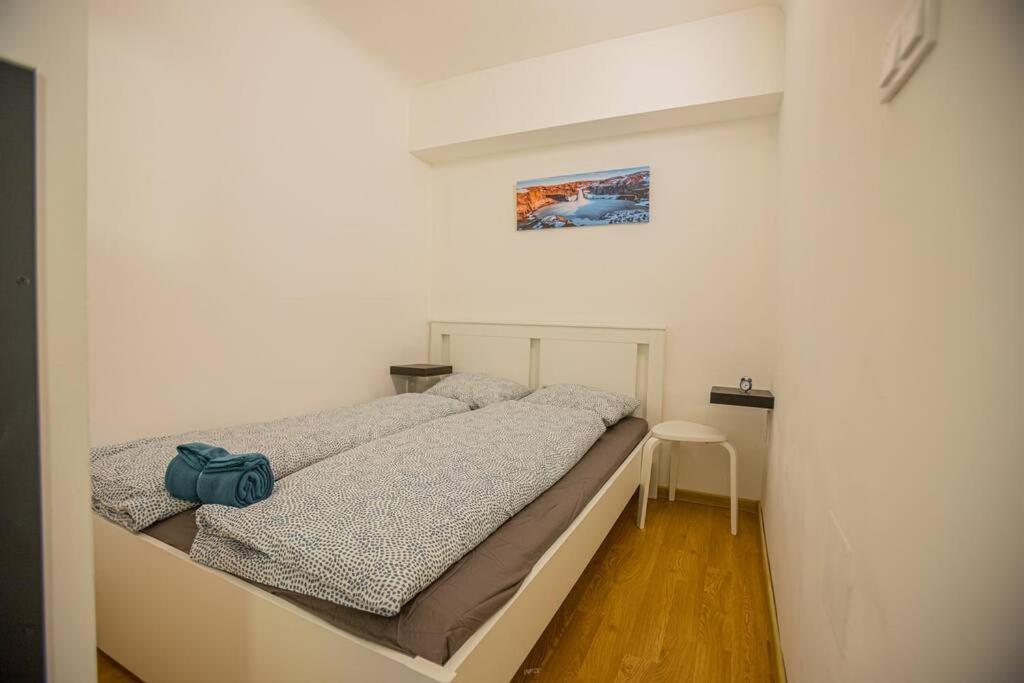 Cute Gallery Flat In Dob Str, Mars Budapest Exterior photo